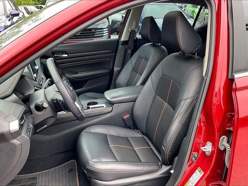 Used 2021 Nissan Altima 2.5 SR w/ SR Premium Package FWD image 34
