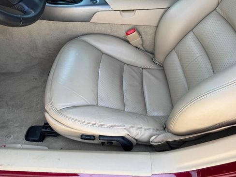 Used 2007 Chevrolet Corvette Coupe w/ Preferred Equipment Group RWD image 11
