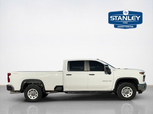 Used 2025 Chevrolet Silverado 3500 W/T w/ WT/CX Safety Package AWD/4WD image 8