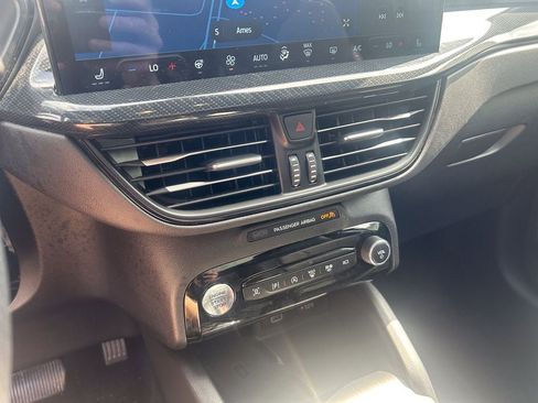Certified 2025 Ford Escape ST-Line Elite w/ Premium Technology Package AWD/4WD image 27