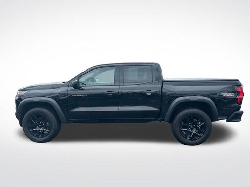 Used 2024 Chevrolet Colorado Trail Boss w/ Advanced Trailering Package AWD/4WD image 2