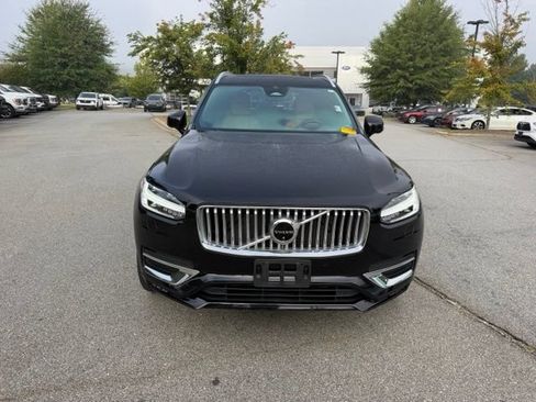 Used 2023 Volvo XC90 B6 Ultimate w/ Lounge Package AWD/4WD image 8
