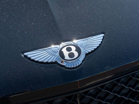 Used 2022 Bentley Bentayga AWD/4WD image 7