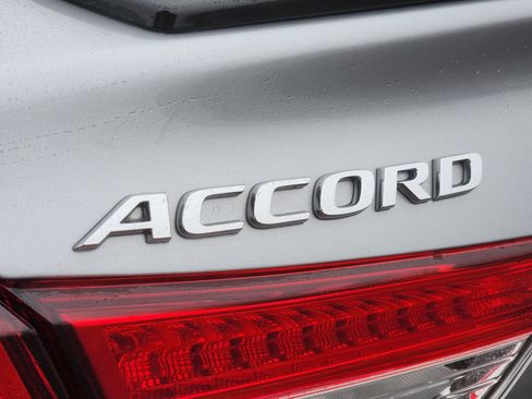 Used 2022 Honda Accord Sport image 12