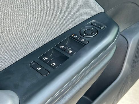 Used 2025 Kia K4 EX FWD image 21
