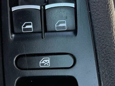 Used 2012 Volkswagen Jetta GLI Autobahn FWD image 24