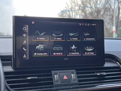 Used 2022 Audi Q5 e Premium image 23