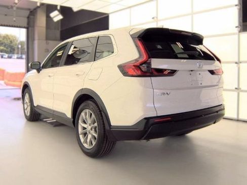 Used 2025 Honda CR-V EX image 3