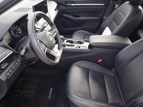 Certified 2025 Nissan Altima 2.5 SL FWD image 17