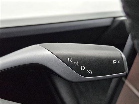 Used 2023 Tesla Model Y Long Range AWD/4WD image 14