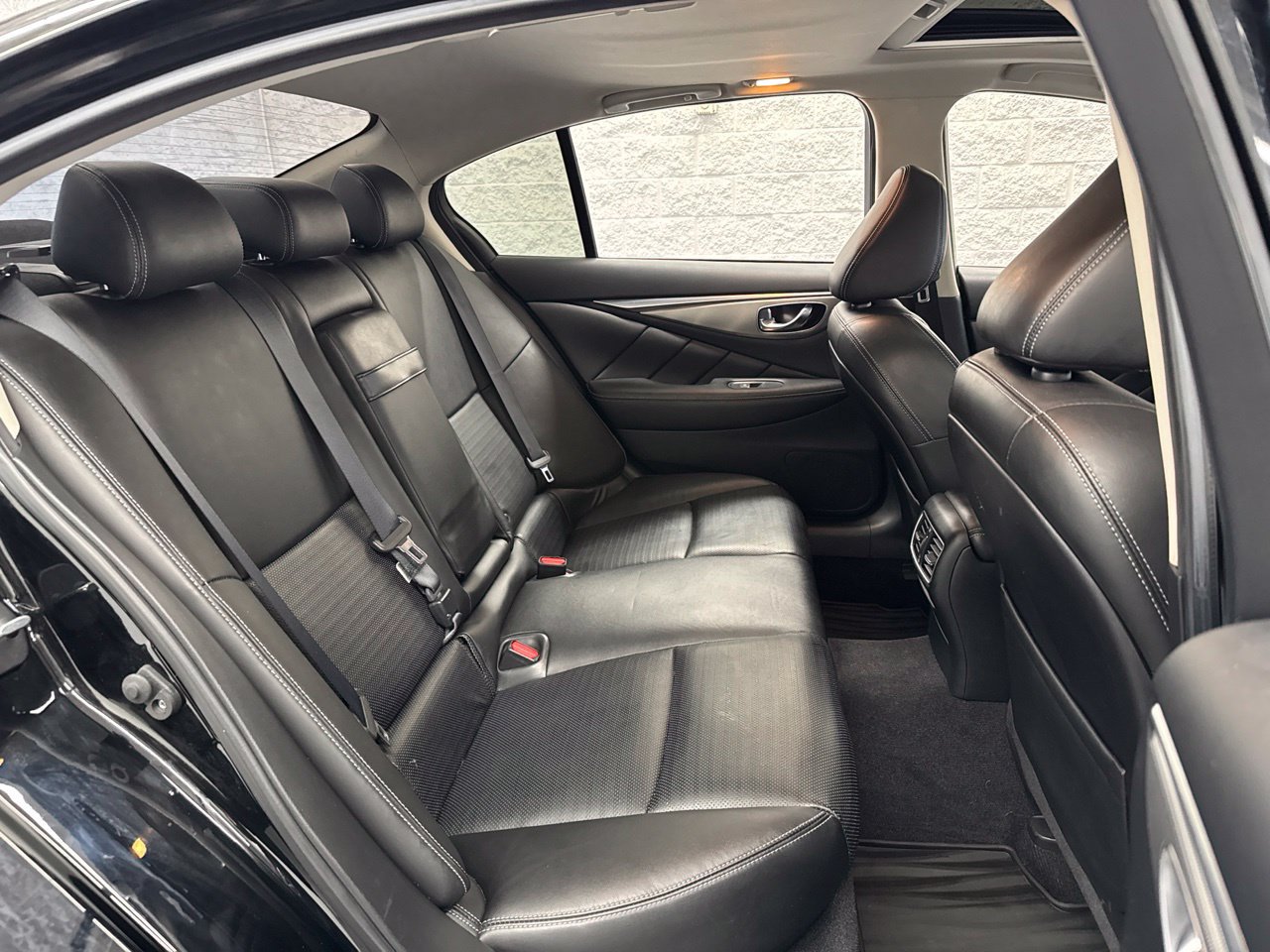 Used 2018 INFINITI Q50 Sport w/ Sensory Package (Sport) AWD/4WD image 43