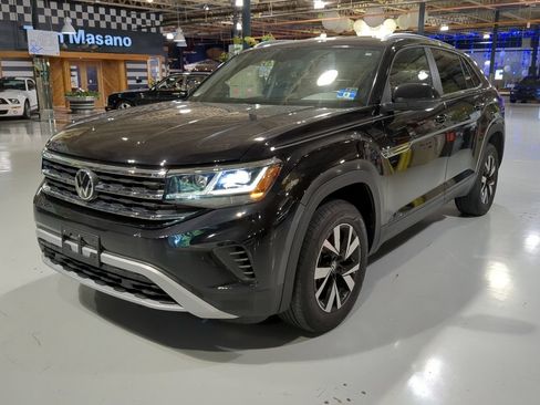 Used 2020 Volkswagen Atlas Cross Sport SE AWD/4WD image 1