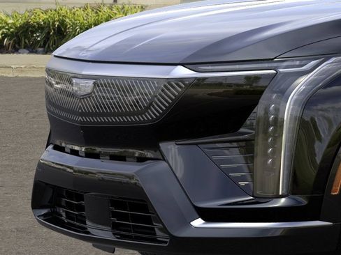 New 2027 Cadillac Optiq Luxury w/ LPO, Floor Liner Package AWD/4WD image 13