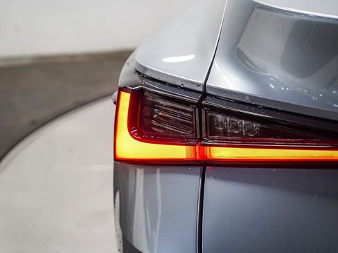 Used 2023 Lexus IS 300 w/ Comfort Package image 11