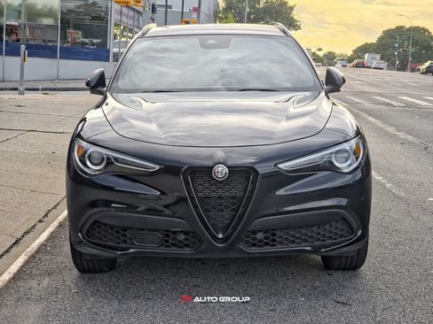 Used 2022 Alfa Romeo Stelvio Sprint AWD/4WD image 3