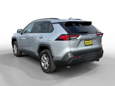 Used 2025 Toyota RAV4 XLE FWD image 3