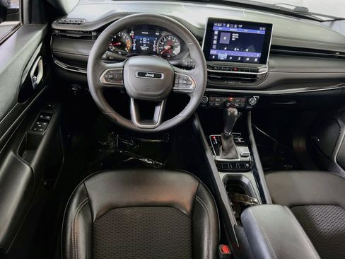 Used 2023 Jeep Compass Latitude w/ Sun and Sound Group AWD/4WD image 23