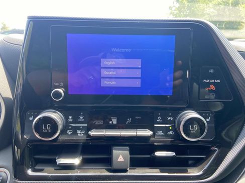 Used 2024 Toyota Highlander XSE FWD image 24