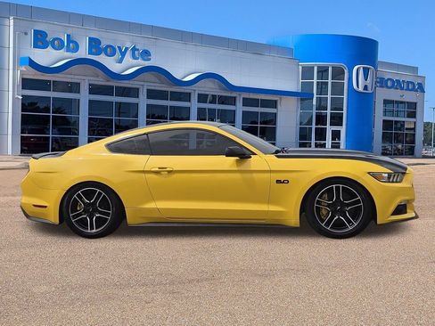 Used 2015 Ford Mustang GT Premium w/ Equipment Group 401A RWD image 4