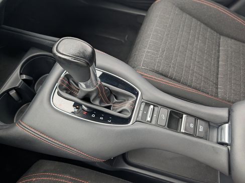 Used 2023 Honda HR-V Sport image 32