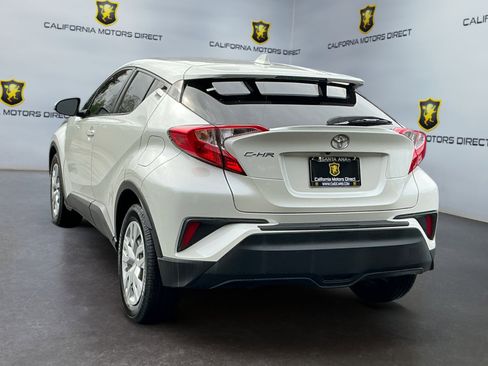 Used 2021 Toyota C-HR LE image 7