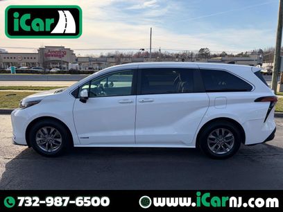 Used 2021 Toyota Sienna LE