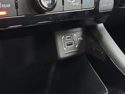 Used 2022 Jeep Compass Trailhawk image 24