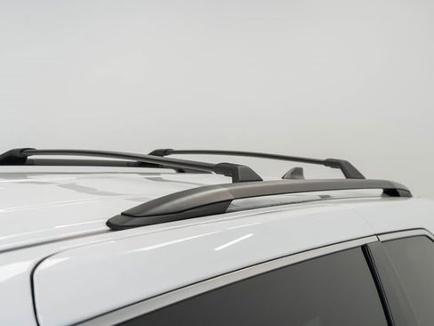 Used 2023 Toyota Sienna XSE image 3