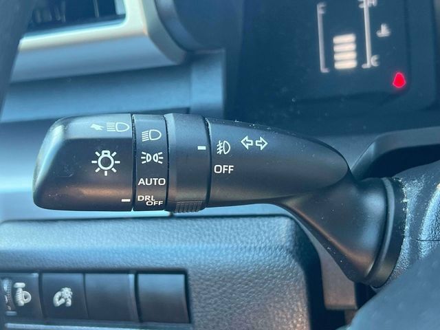 Used 2024 Toyota Tacoma SR5 AWD/4WD image 26