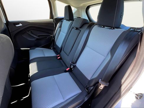 Used 2017 Ford C-MAX SE image 18