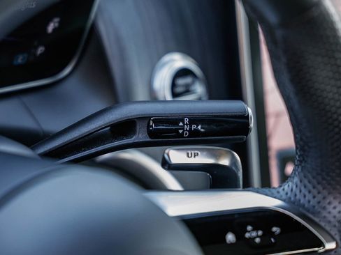 Certified 2024 Mercedes-Benz GLC 43 AMG 4MATIC image 20