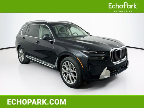 Used 2025 BMW X7 xDrive40i AWD/4WD image 1