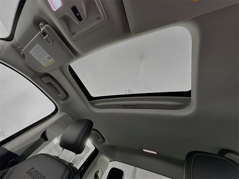 New 2025 Ford Maverick Lobo image 30