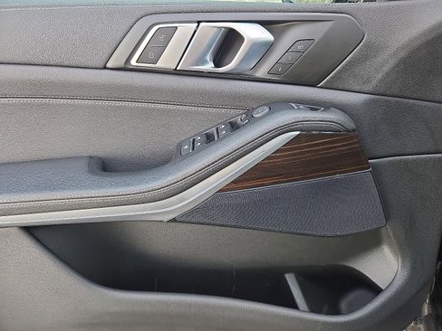 Used 2021 BMW X5 xDrive40i w/ Premium Package 3 image 13