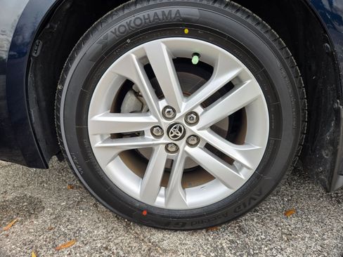 Used 2021 Toyota Corolla SE image 29