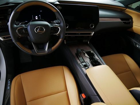 Used 2025 Lexus RX 350 Premium AWD/4WD image 2