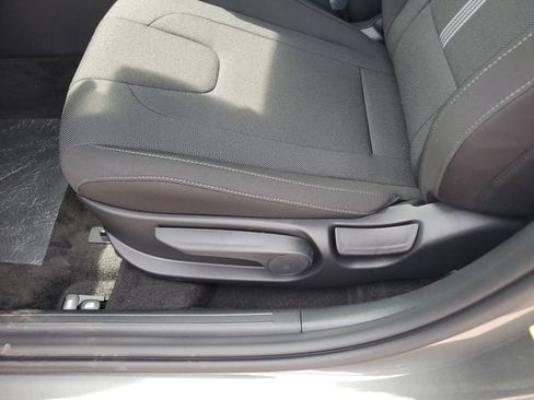 New 2026 Hyundai Elantra SE FWD image 16