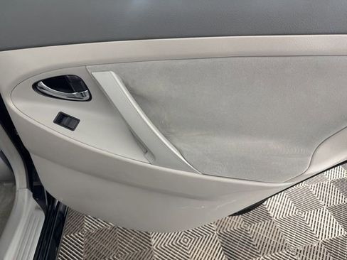 Used 2008 Toyota Camry LE image 29