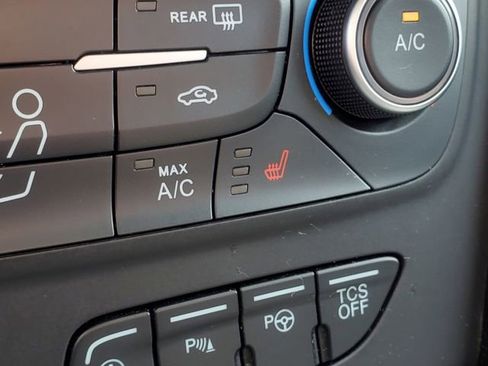 Used 2018 Ford Escape Titanium w/ Ford Safe & Smart Package image 24