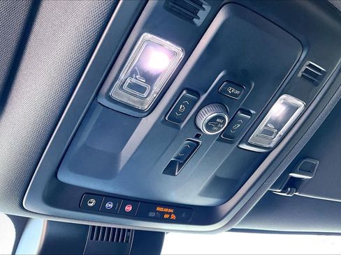 Used 2025 GMC Yukon Elevation w/ LPO, Elevation Black Package image 36