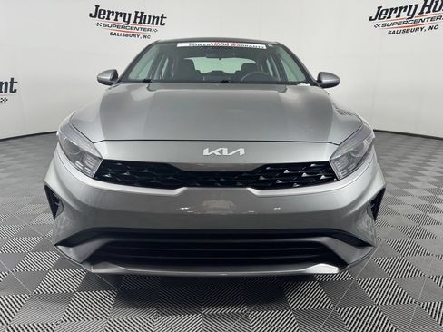 Used 2024 Kia Forte LXS FWD image 4