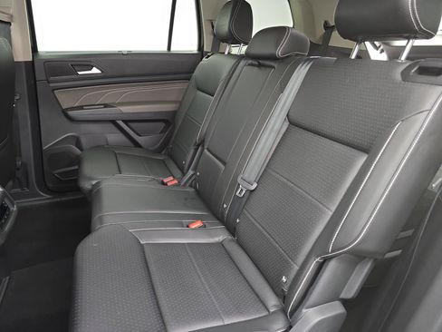 Certified 2023 Volkswagen Atlas SE image 15