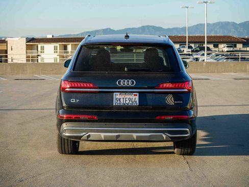 Used 2024 Audi Q7 2.0T Premium image 3
