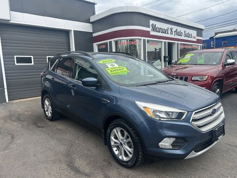 Used 2018 Ford Escape SE AWD/4WD image 1