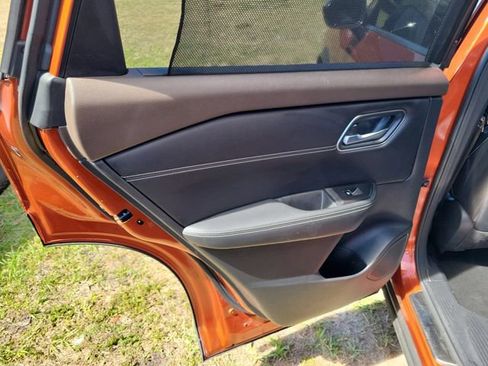 Used 2021 Nissan Rogue Platinum image 30