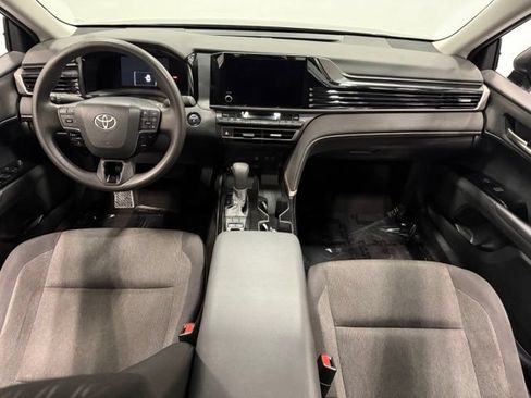 Used 2025 Toyota Camry LE FWD image 34
