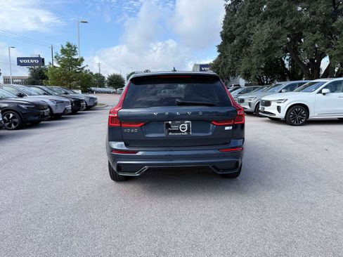 Certified 2024 Volvo XC60 T8 Plus AWD/4WD image 5