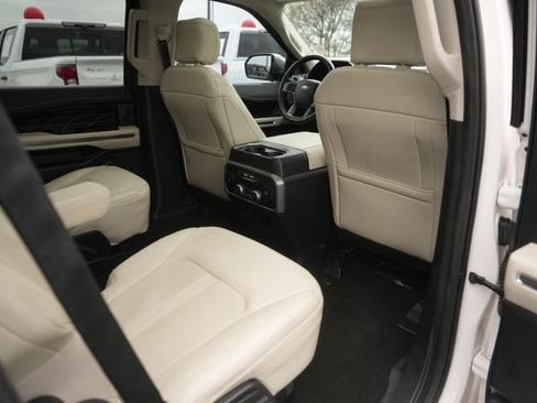 Used 2019 Ford Expedition Platinum image 27