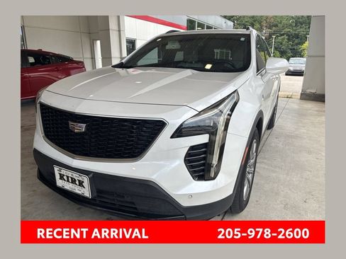 Used 2020 Cadillac XT4 Sport FWD image 1