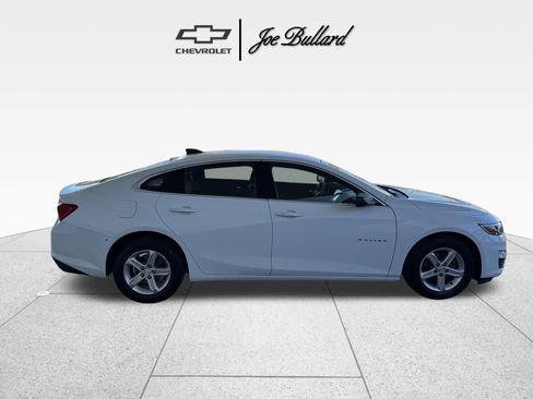 Used 2023 Chevrolet Malibu LS image 7
